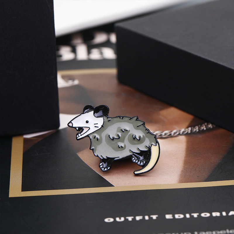 Directo de fábrica creativo personalizado goteo de aceite broche ratón aleación de zinc accesorios de ropa marca de moda 2021 Nuevo