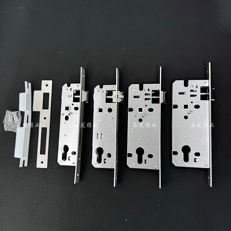 8525 30断橋アルミニウム合金単点ドアロック体庭園断橋ロック体アルミニウム合金ドアロックメーカー直販|undefined
