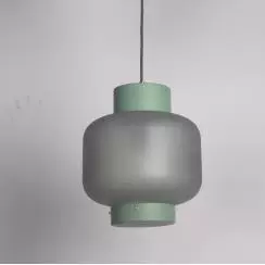 Минималистичный дизайн от фабрики Чжуншань, прямые продажи, простой постмодернистский дизайн спальни и ресторана, прозрачное стекло цвета авокадо, высококачественная индивидуальная настройка.