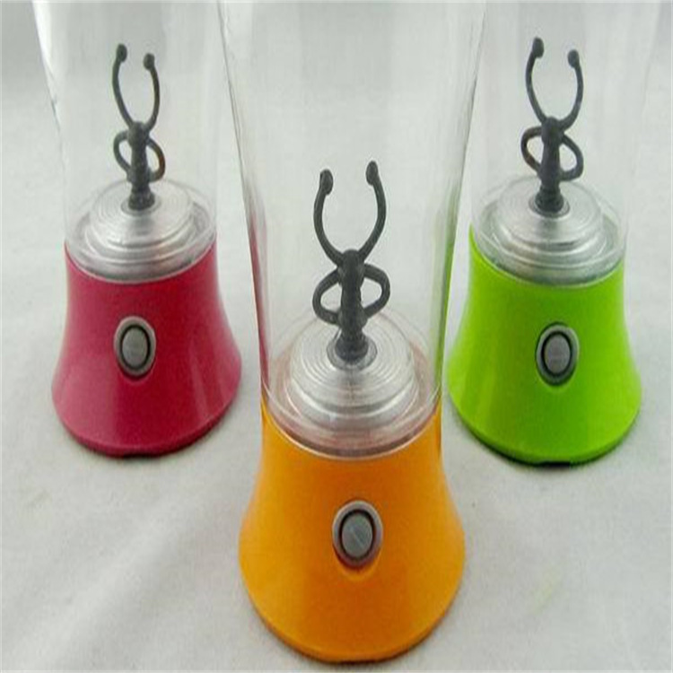 13495542804_1840930368