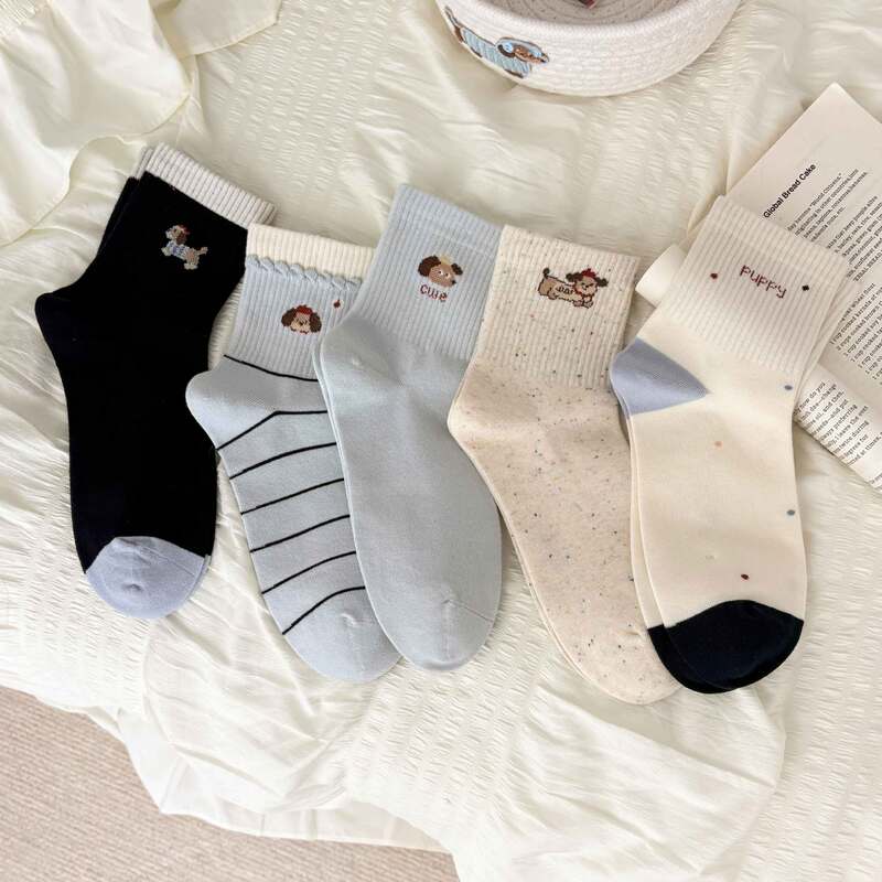Korean-style high-appearance cute autumn student mid-calf socks, trendy ins socks, niche versatile cotton socks, wholesale from Zhuji sock industry Korean-style high-appearance cute autumn student mid-calf socks, trendy ins socks, niche versatile cotton socks, wholesale from Zhuji sock industry