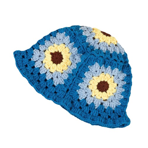 Japanese-style retro hole flower handmade knitted winter hat for women, sweet and versatile, haircap to make the face look smaller, trendy