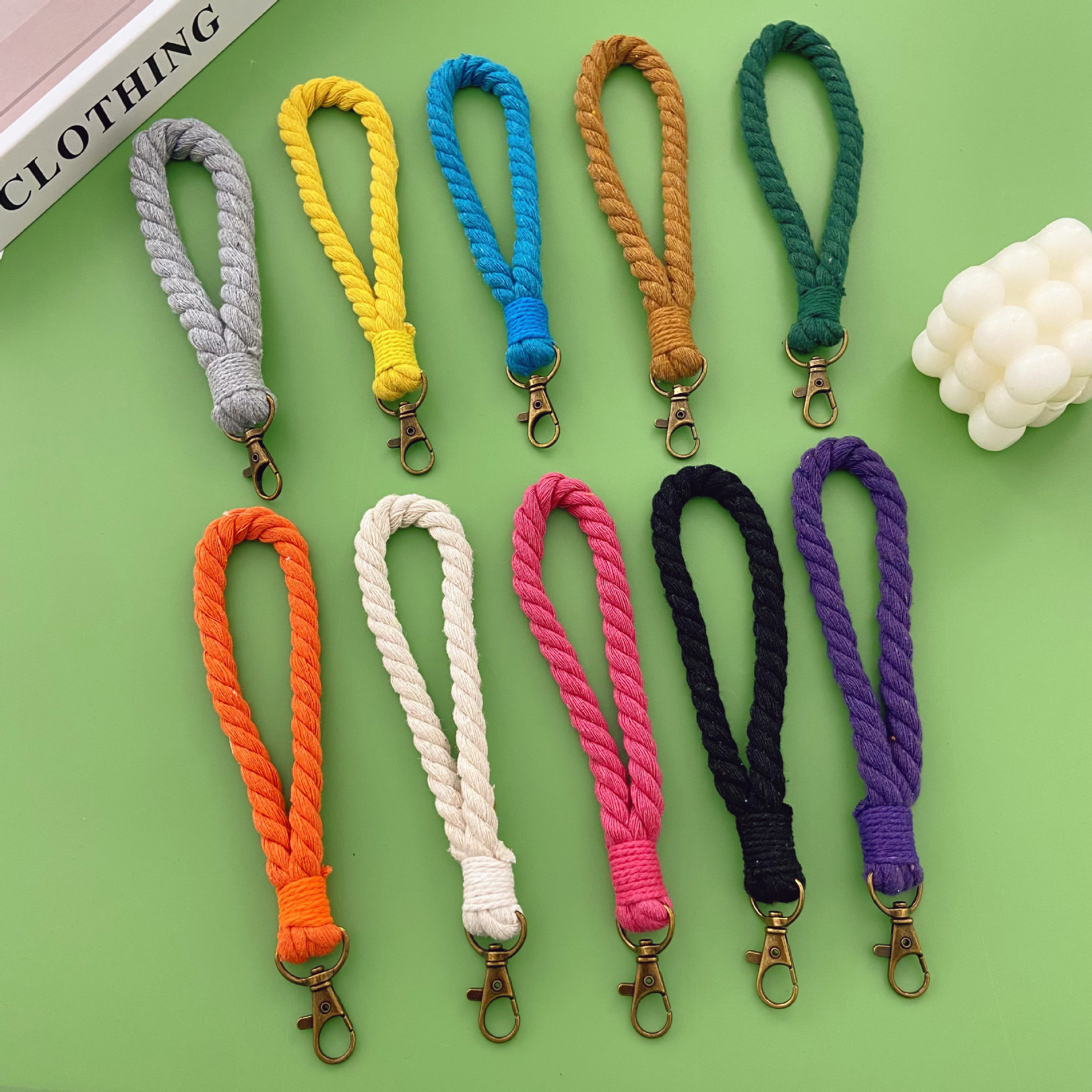 Factory direct cross-border explosions simple mobile phone chain wrist strap European and American simple wind twill key ring pendant