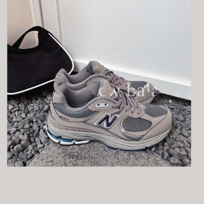 2025 Men's and Women's Shoes, All-Season Cool Running Nb2002R Couple's Same Style Sports Shoes, Original Gray Retro Putian Factory