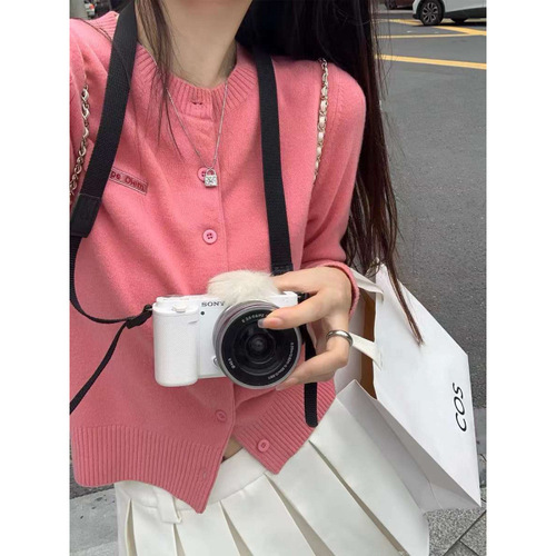 Women's Spring 2025 Knit Cardigan, Gentle and Elegant Top, Chanel-style Fashionable and Versatile Sweater Outerwear