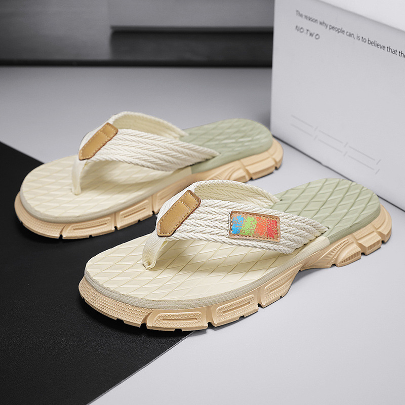 2025 verano nuevo estilo de los hombres chanclas zapatos de playa con clip exterior tendencia casual antideslizante moda sandalias y zapatillas hombres