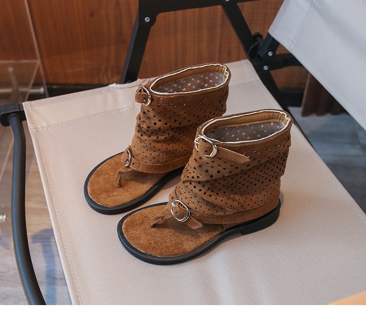 Romerska sandaler för flickor med spänne och öppen design_voghion.com