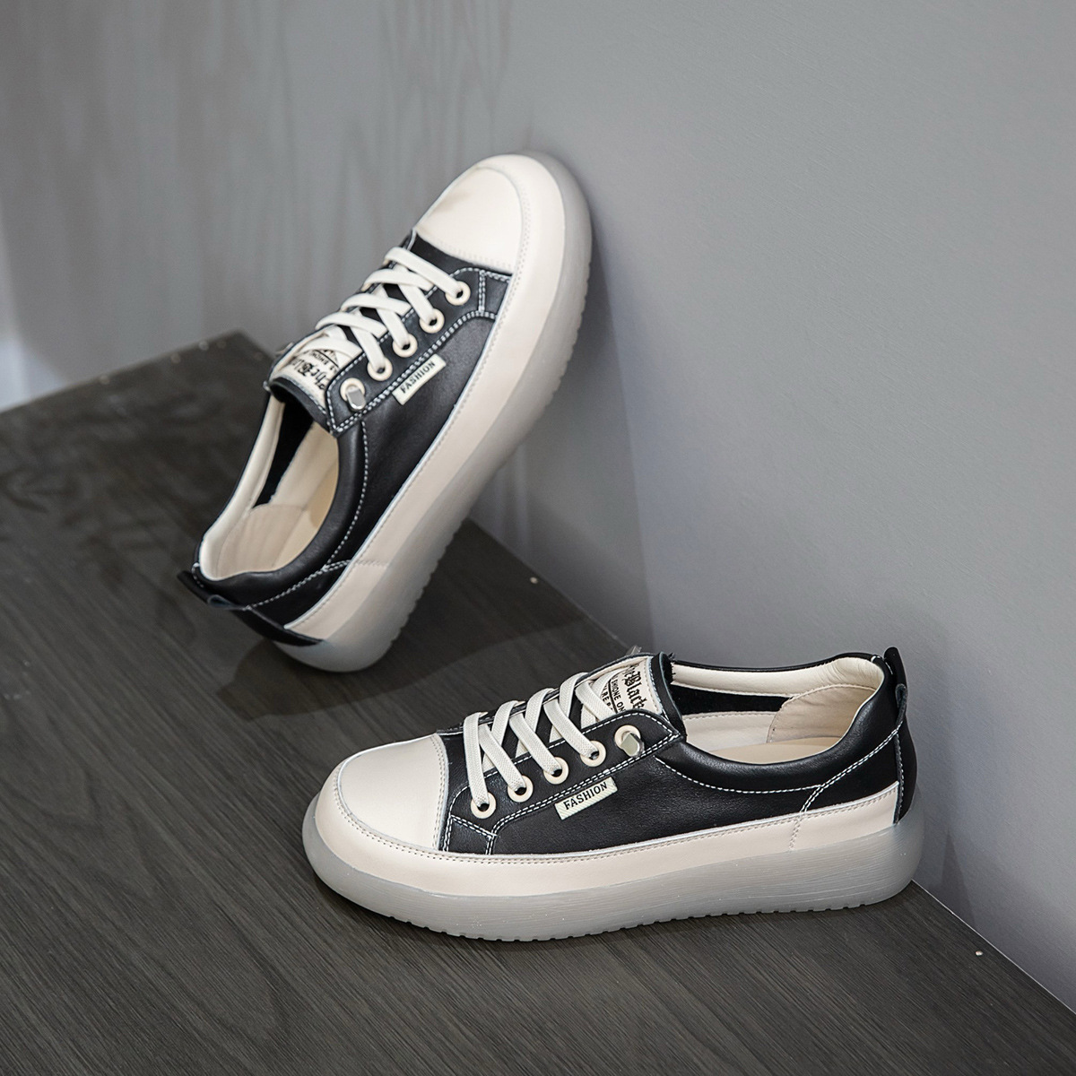 现货【双包装】头层牛皮牛筋底软底小单鞋女懒人小白鞋2024秋新款