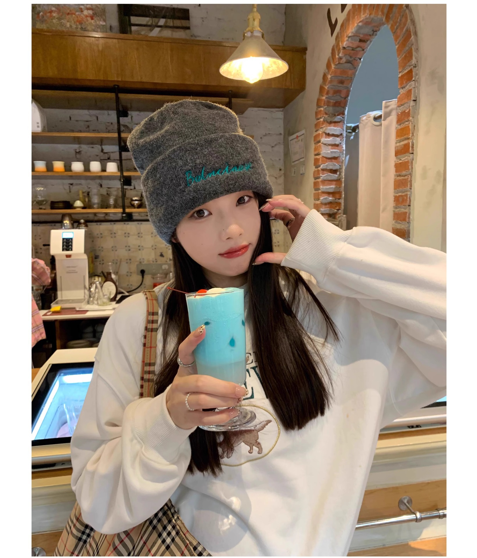 Embroidered Knitted Beanie Hat For Women Warm Wool Blend Winter Cap_voghion.com