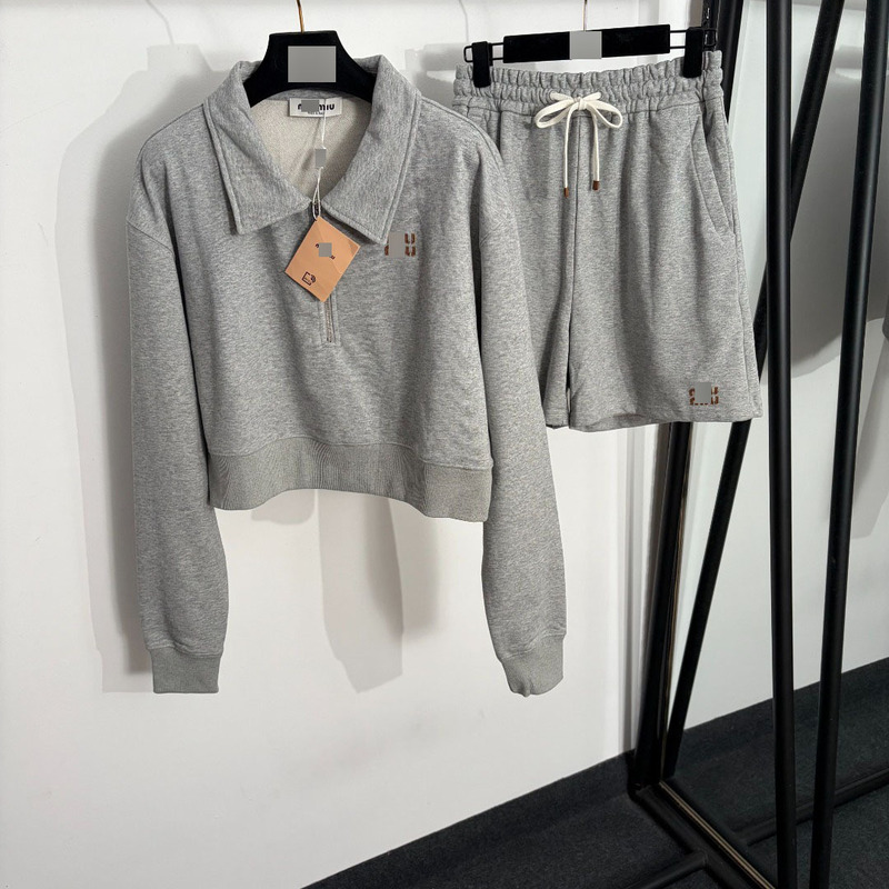 Nanyou High-End Foreign Trade New Style Set with Letter Leather Label, Zip-Up Collar Long-Sleeve Sweatshirt + Elastic Waist Five-Point Shorts Nanyou High-End Foreign Trade New Style Set with Letter Leather Label, Zip-Up Collar Long-Sleeve Sweatshirt + Elastic Waist Five-Point Shorts