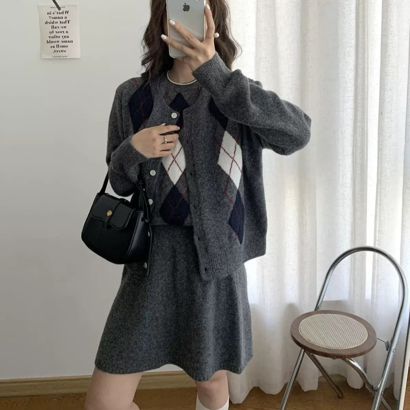2025韩系菱格针织开衫三件套女秋季新款宽松毛衣外套套装跨境批发|undefined