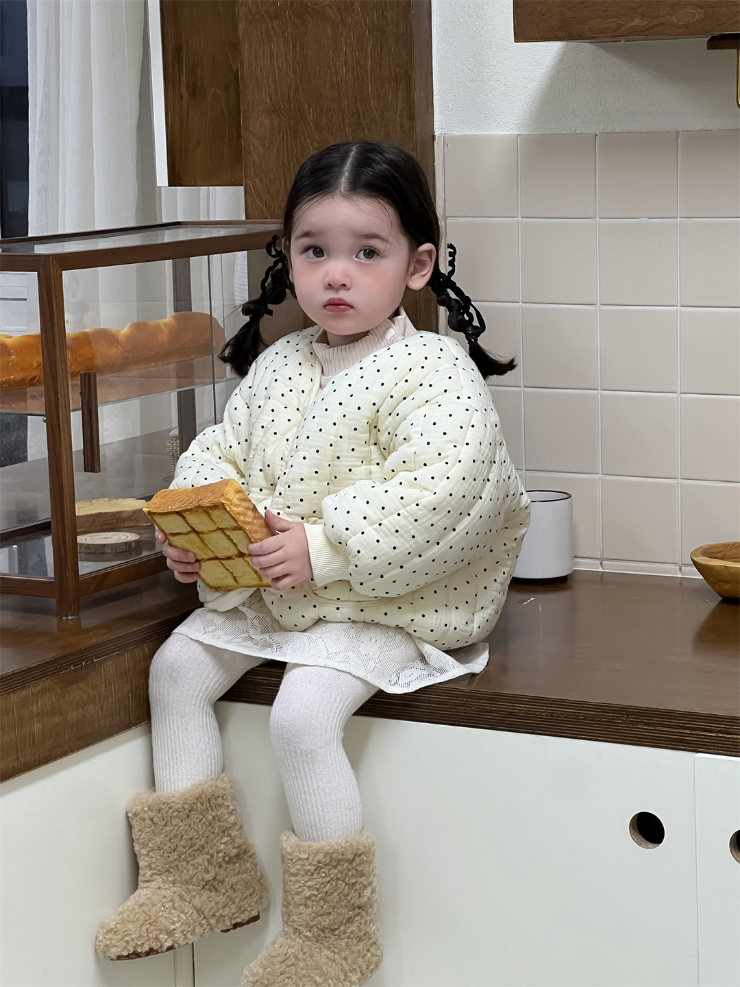 Baby invierno ropa de invierno para niños coreanos más gruesa ropa de niñas abrigo de algodón bebé invierno ropa infantil invierno