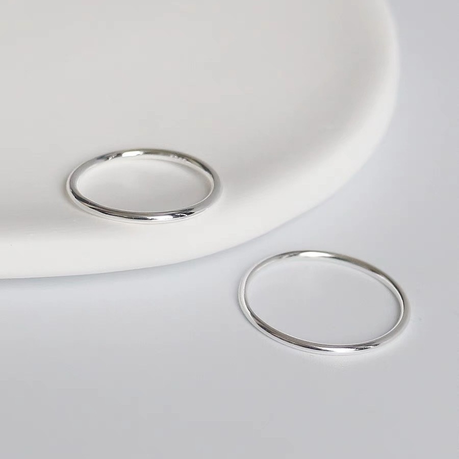 Zweifarbige, stapelbare, zarte Ringe, trendiges Set aus verschiedenen Metallen zum Kombinieren, minimalistische, dünne Gold- und Silberringe, gravierte Initialen und Sternsymbole, 3-5 Stück zum Stapeln, Mode_voghion.com