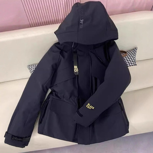 新款白鸭绒羽绒服