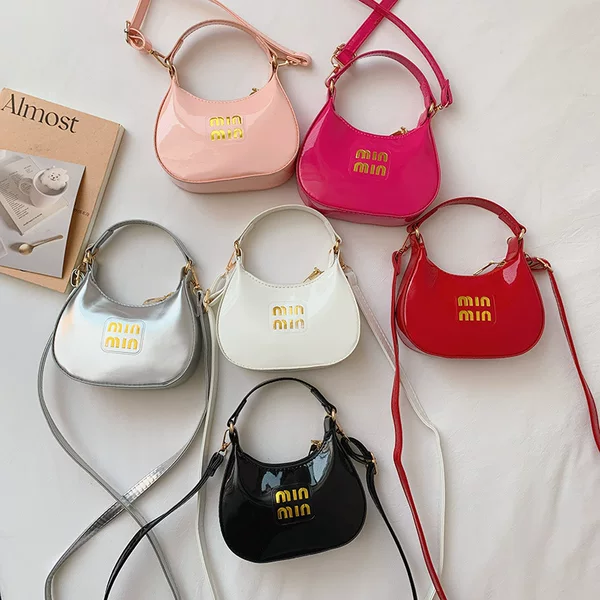 2026 Spring New Children's Coin Purse Girls' Fashion Letter Pu Waterproof Modern Trendy Kids' Small Crossbody Bag