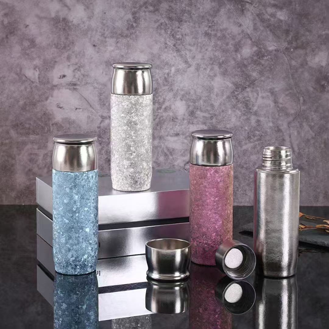 Pure titanium tea-water separation high-end insulated cup 2025 new model, high aesthetic value, magnetic tea brewing car cup, portable water cup