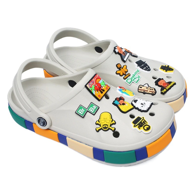 Comercio electrónico transfronterizo al por mayor zapatos de goma suave zapatos de flores accesorios PVC de dibujos animados veneno mortal experto agujero Zapatos de flores hebilla