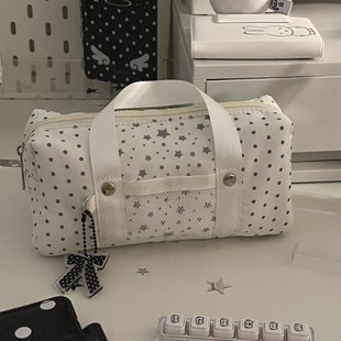 �¿��ɫ�����Y���c����P��Ů���ɐ۸��ֵ�������ľ��ռ{��