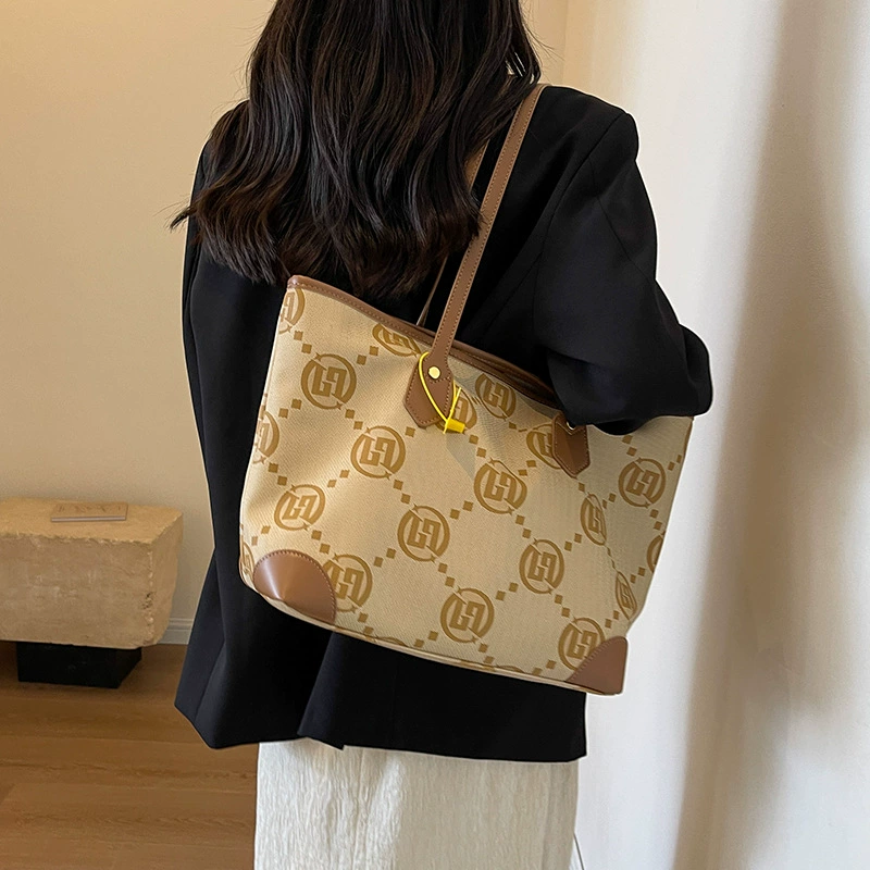 Capacious one-shoulder bag, 2023 collection, western style, for students