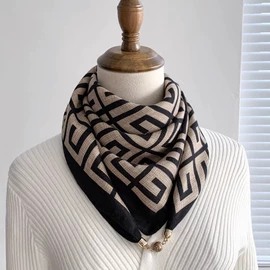 围巾;丝巾;桌旗