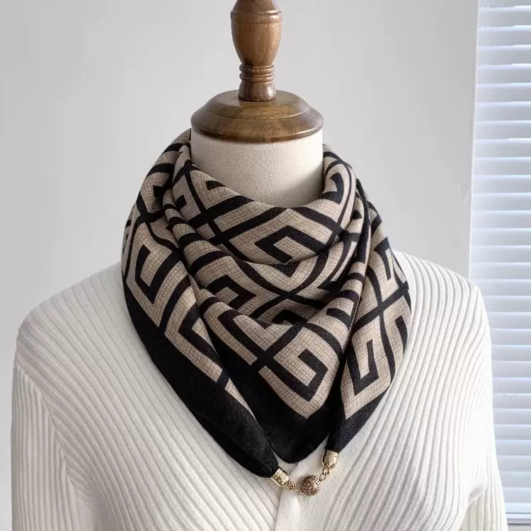 秋冬气质百搭洋气领巾人字纹丝巾韩版小金球磁扣丝巾护颈保暖围巾