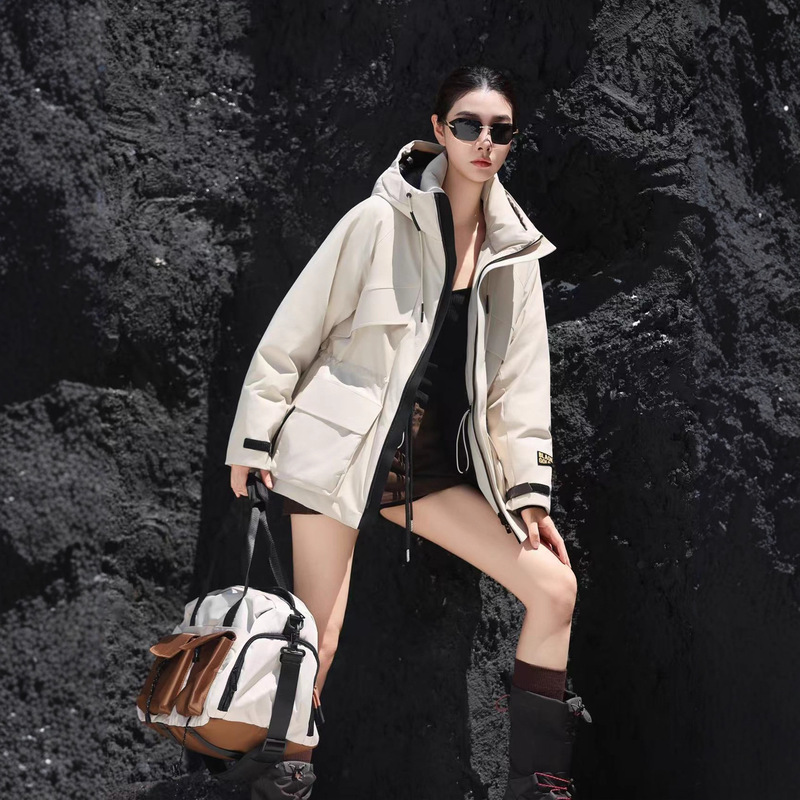 【Same Style as Mimi】 Wind Shell Five-Point Black Gold Goose down Jacket Women's Parka Winter Short Style Women's Wholesale