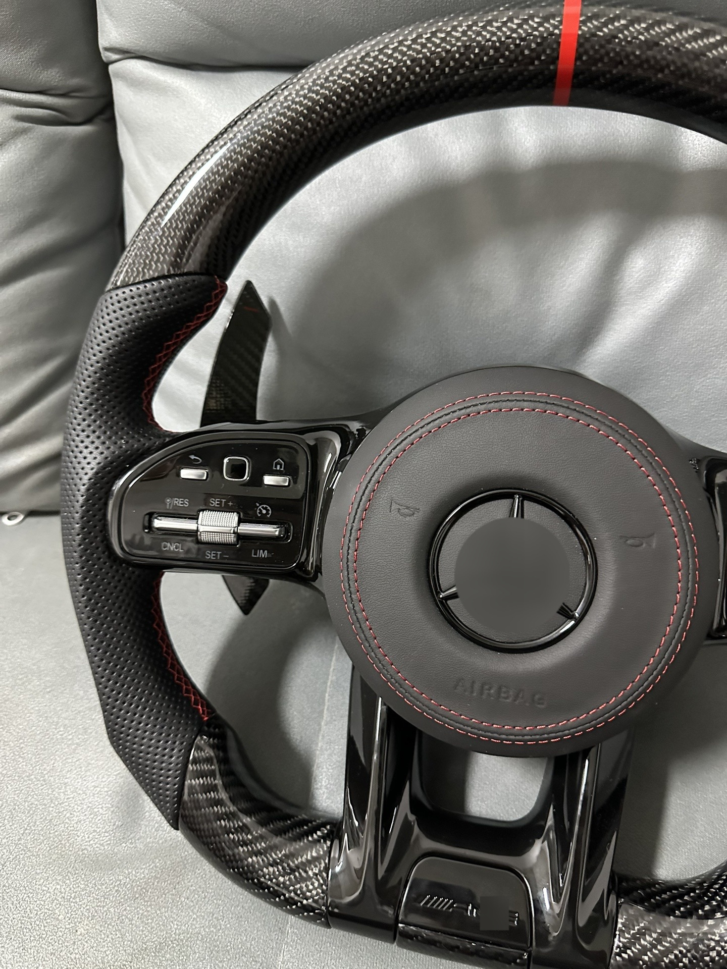 Suitable for Mercedes-Benz AMG carbon fiber 809 steering wheel assembly modification for glkac260e300ls-class, from old to new model