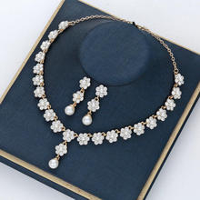 Wedding accessory gold pearl necklace earrings jewelry set