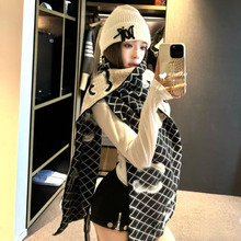 高级感黑色秋冬针织羊绒保暖围脖披肩香奶加厚双面羊毛格纹围巾女