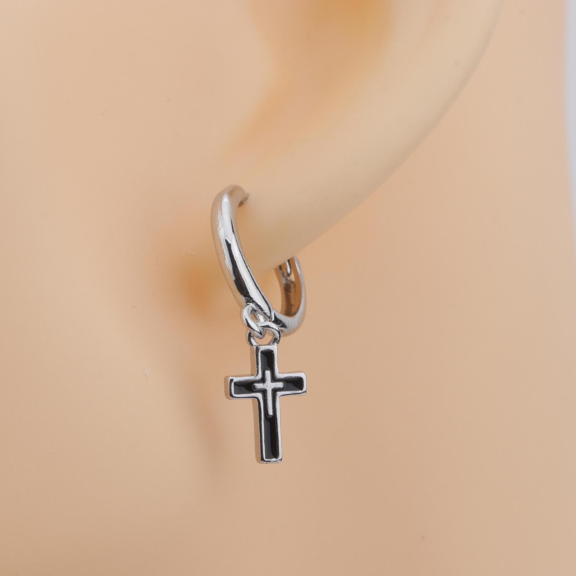 Schwarze Kreuz Ohrstecker Für Herren Minimalistisch Modern_voghion.com