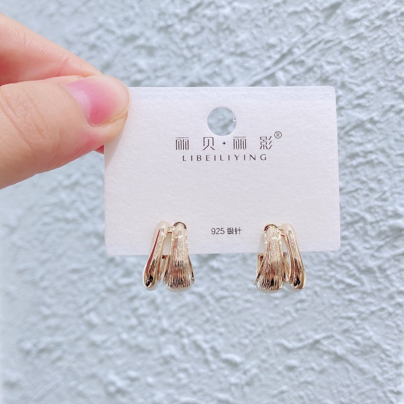 Liyin/Libeliying S925 シルバー針 C タイプイヤリングハイエンドファッション個性ニッチイヤリング女性のためのヨーロッパとアメリカの INS|undefined