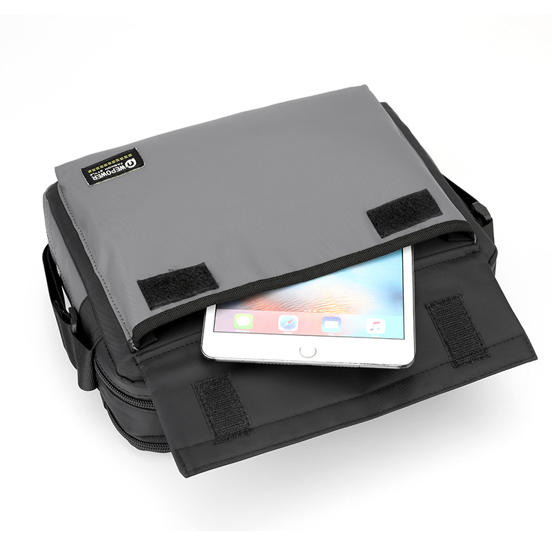 Nueva bolsa de mensajero de los hombres ligero pequeño bolso casual moda hombro bolsa de viaje al aire libre crossbody bolsa transfronteriza exclusiva