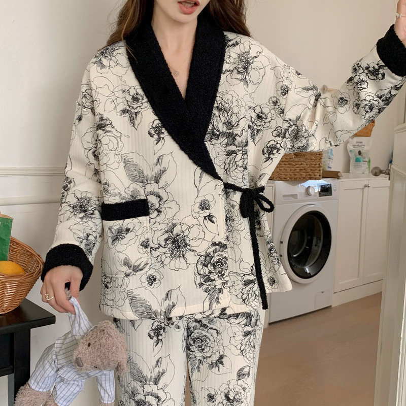 Autumn and Winter Thickened Sandwich Cotton Moon Clothing Soft Warm Pregnant Women's Kimono Cardigan Lace-up Home Clothing Women's Two-piece Set