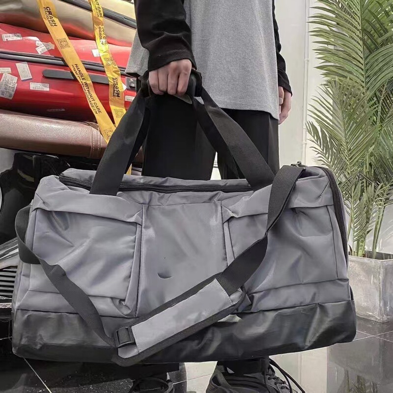 Large Capacity Handbag Travel Bag Dry and Wet Separation for Men and Women Short Distance Travel Take-out Bag Fitness Swimming Bag Training Bag