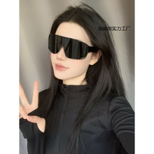 ���L�T�����R�����B�w���ī�RŮ����̫��R�д�Ę�@�ݻ�ѩ�oĿ�R