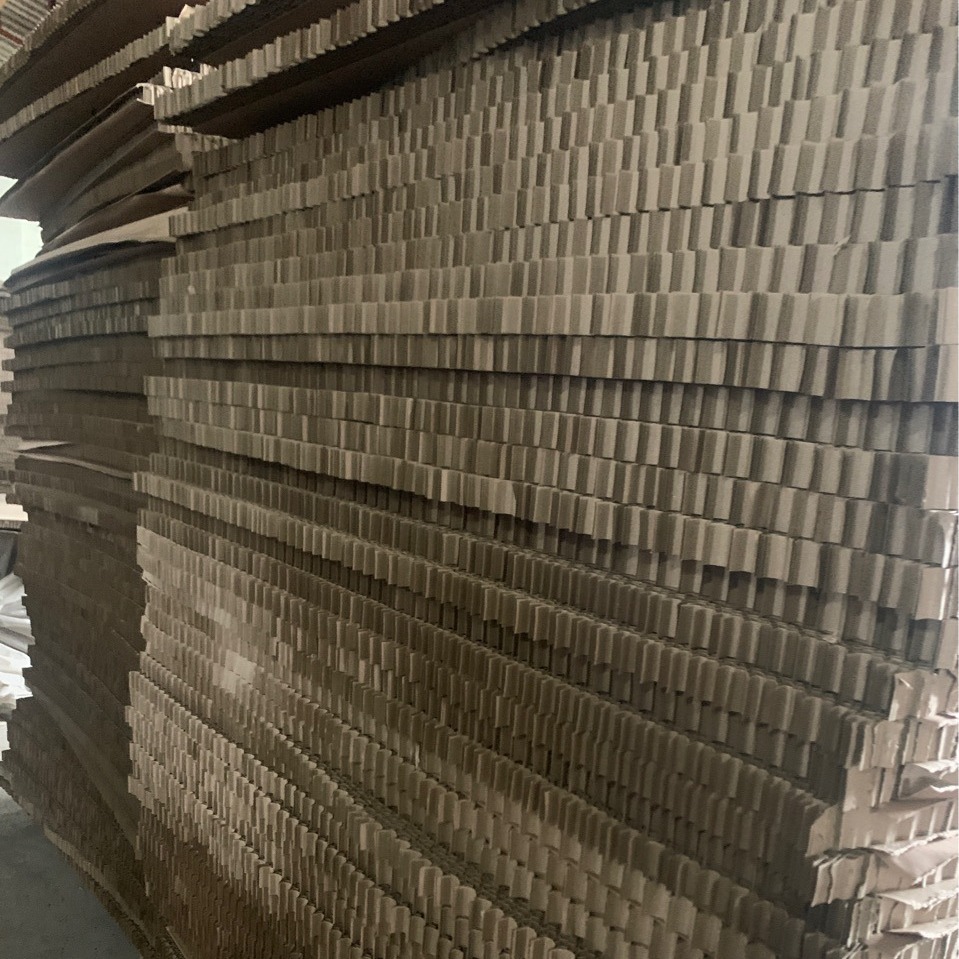 专业生产蜂窝纸板 蜂窝纸芯 各种规格都有
