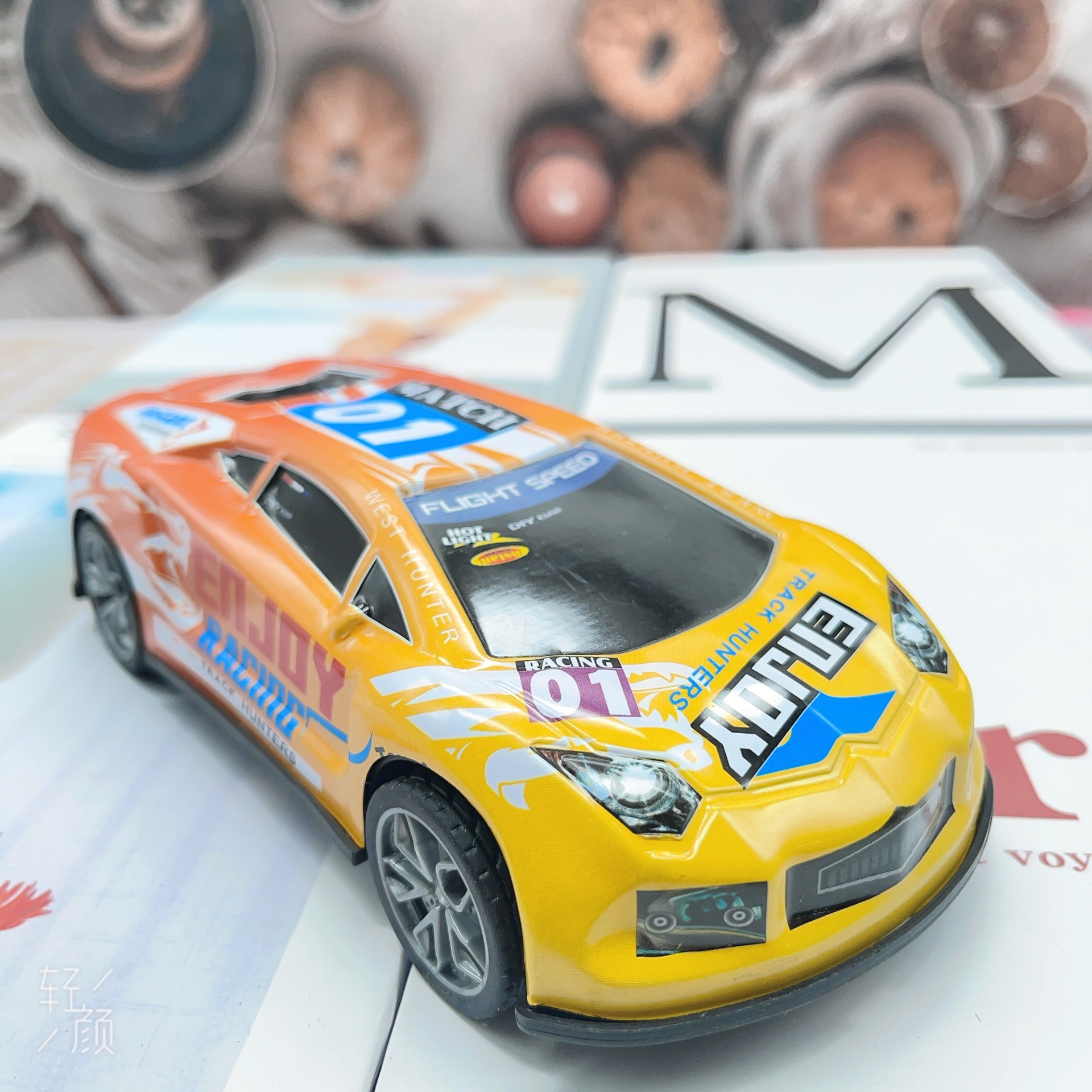 Aleación de gran tamaño inercia carro de acero coche de juguete para niños coche deportivo de carreras jardín de infantes accesorios de juguetes de comercio electrónico al por mayor