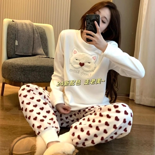 �أ�24���»�ɫ���������Σ��ﶬŮ�u���q��ů˯�����b˯ѝ�Ҿӷ�