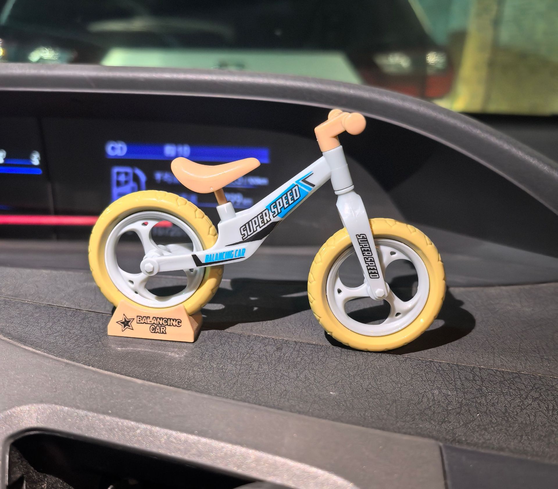 (yellow base) large bicycle