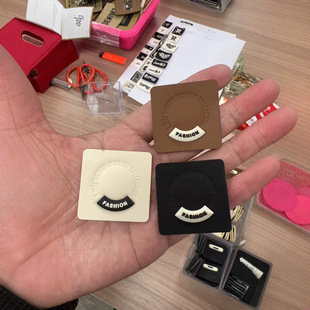 creamy-white cloth label letter printing clothing accessories decorative trademark round square clothes hole patch wholesale