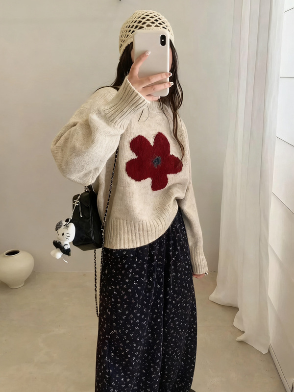 韩系花朵提花圆领毛衣套头女2025秋冬新款宽松设计感针织衫上衣潮|undefined