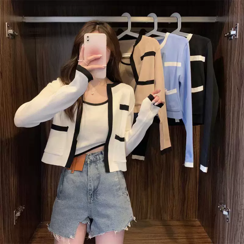 秋季套装女装2025年新款小众吊带+开衫小香风运动时尚辣妹两件套