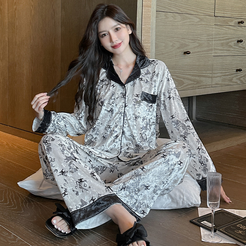 Luz de lujo de gama alta estilo pijamas de las mujeres de terciopelo de oro solapa cardigan más el tamaño de manga larga de otoño e invierno dulce casual ropa de casa traje