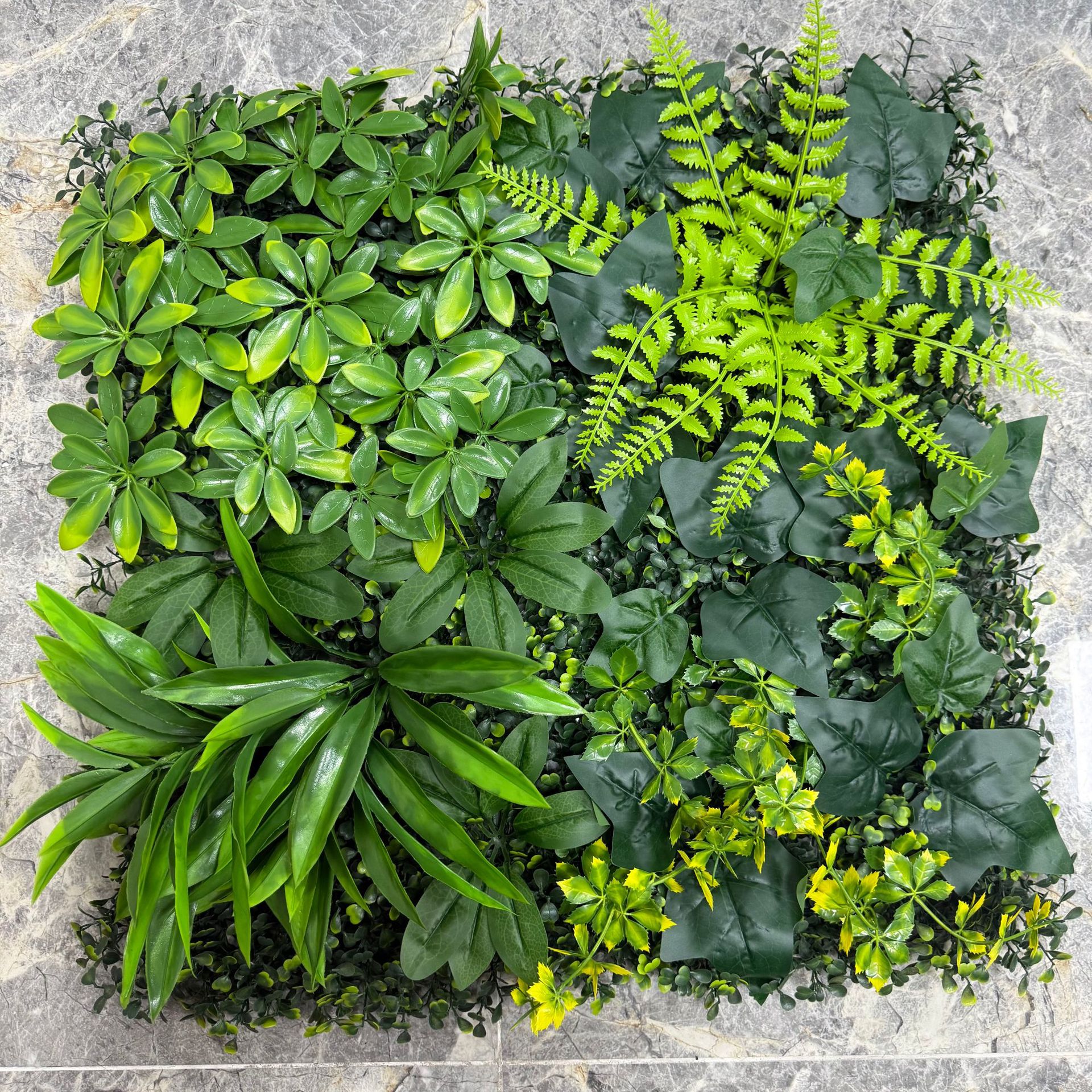 Flor artificial creativa Pared de césped decorativo interior planta verde techo artificial pared de fondo fábrica al por mayor Pared de Planta artificial