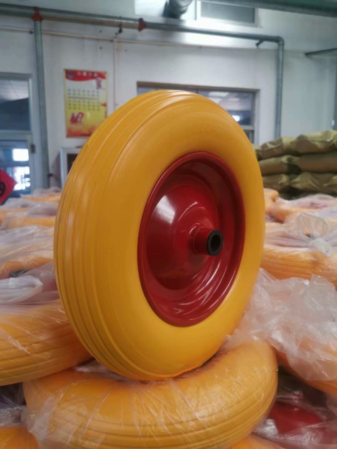 厂家直销16x4.00-8  实心 聚氨酯pu免充气 工具车发泡轮胎