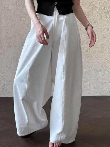 Luxi American retro three-dimensional cut work wide leg pants spring new straight pants, broken seam sickle pants, 1872