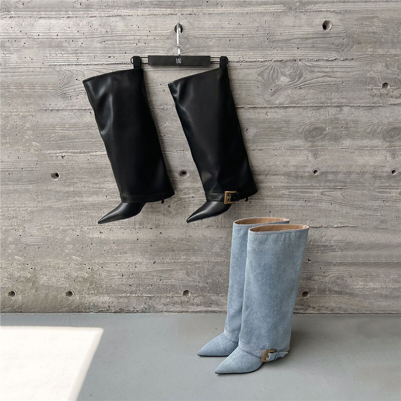 2026 Autumn and Winter New Black Boots, Long Boots for Women, Thin High Heels, Pointed Toe, Belt Buckle, Large Calf Circumference, Jeans Boot Style