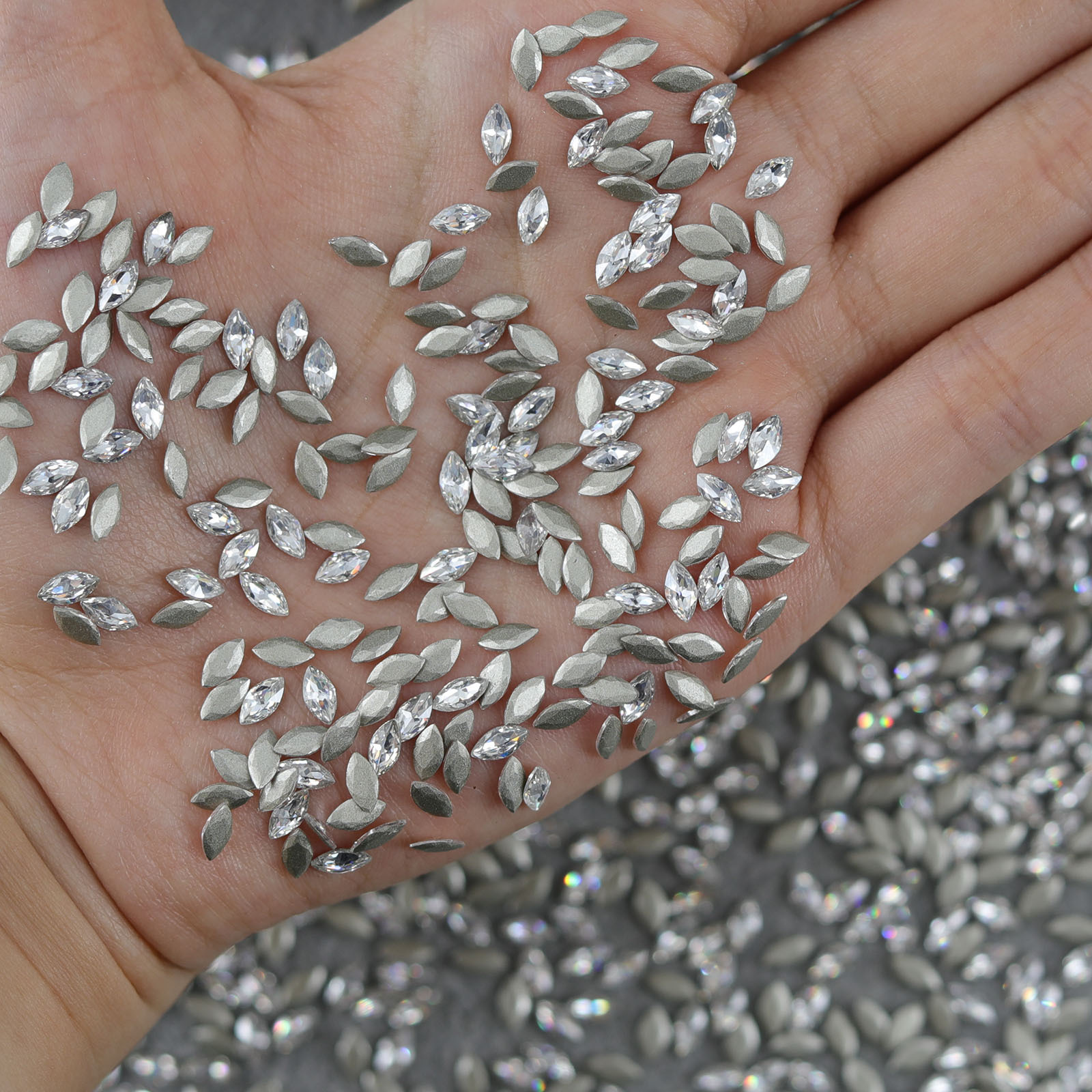 Fondo plano circón blanco-3*6mm ojo de caballo