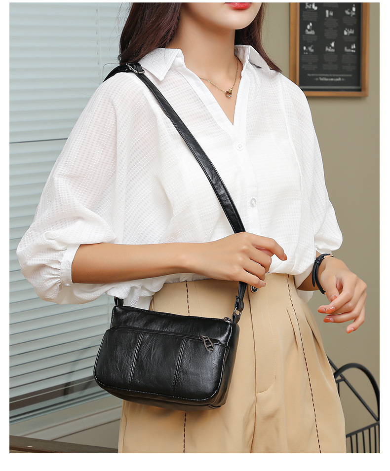 Women's Small Pu Leather Solid Color Vintage Style Square Zipper Crossbody Bag display picture 2