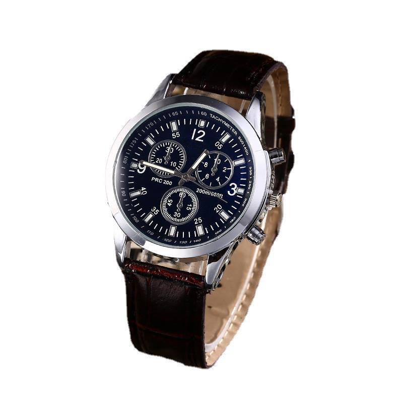 Comercio exterior azul claro vidrio clásico reloj de moda reloj de hombre de gama alta regalo cinturón de tres ojos en stock al por mayor